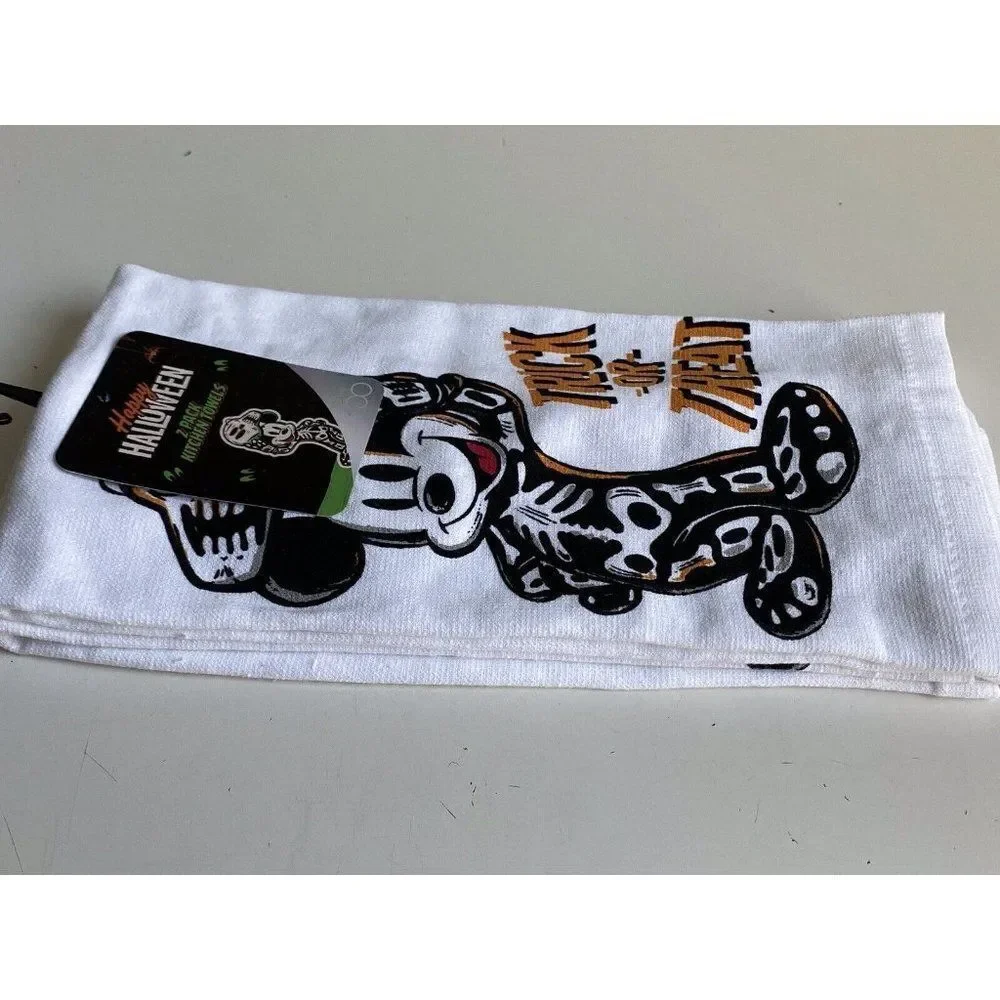 2 Pk Disney Halloween‎ Kitchen Towels Mickey Mouse Trick Treat Skeleton Costume